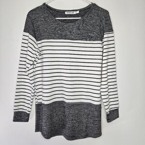 Vemvan Striped Gray and White Sweater Sz M